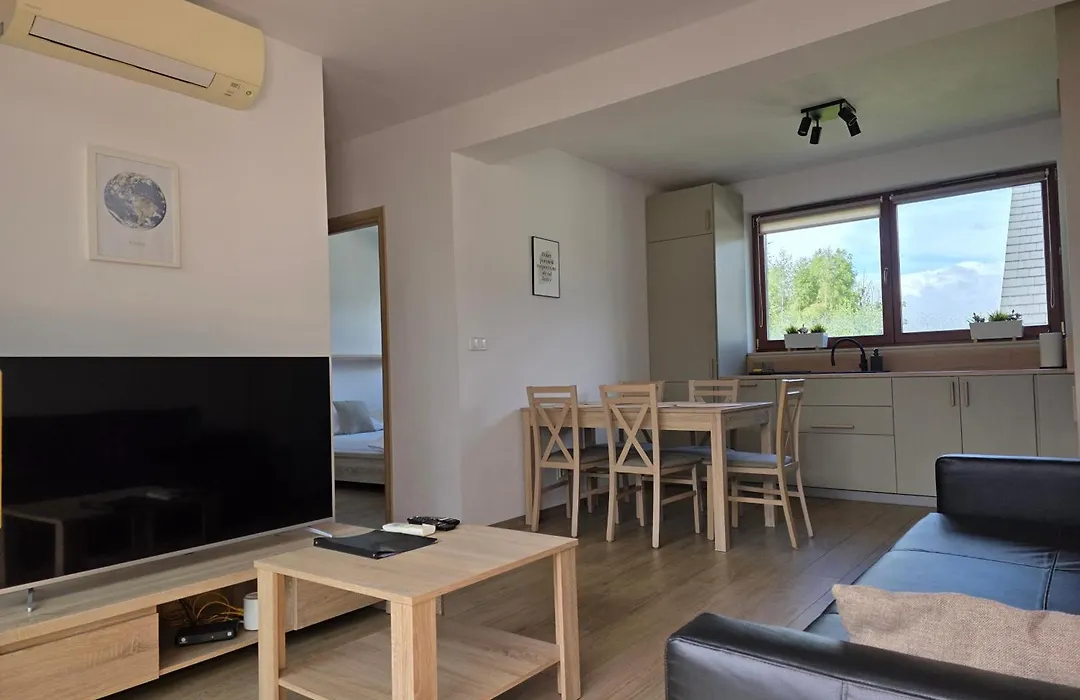 Near Krakow Airport Apartments & Free Parking-1