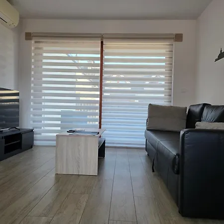 Near Krakow Airport Apartments & Free Parking-2